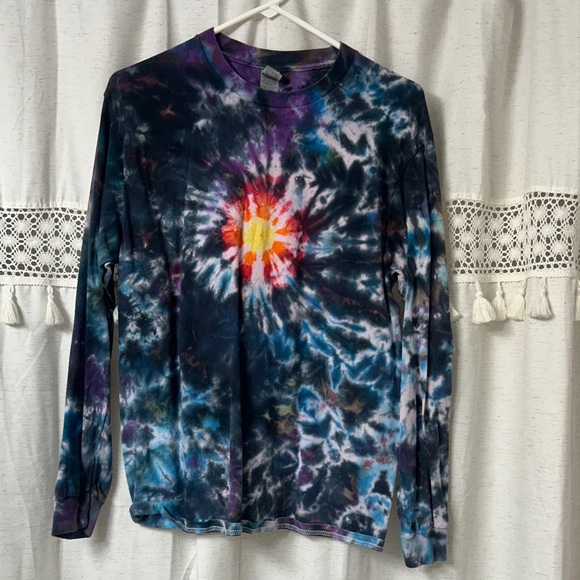 Gildan Tops - Gildan Multicolor Tie-Dye Long Sleeve Crewneck Tee